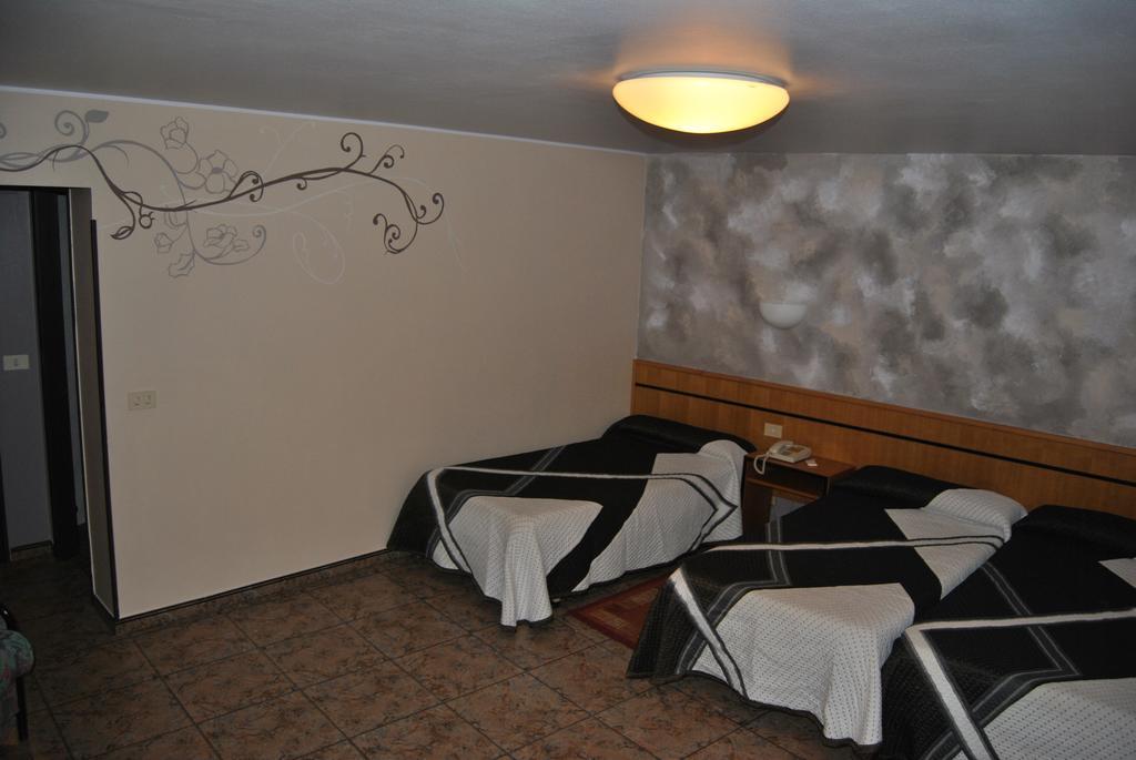 Hotel Palacio De Los Vallados Ластрес Экстерьер фото